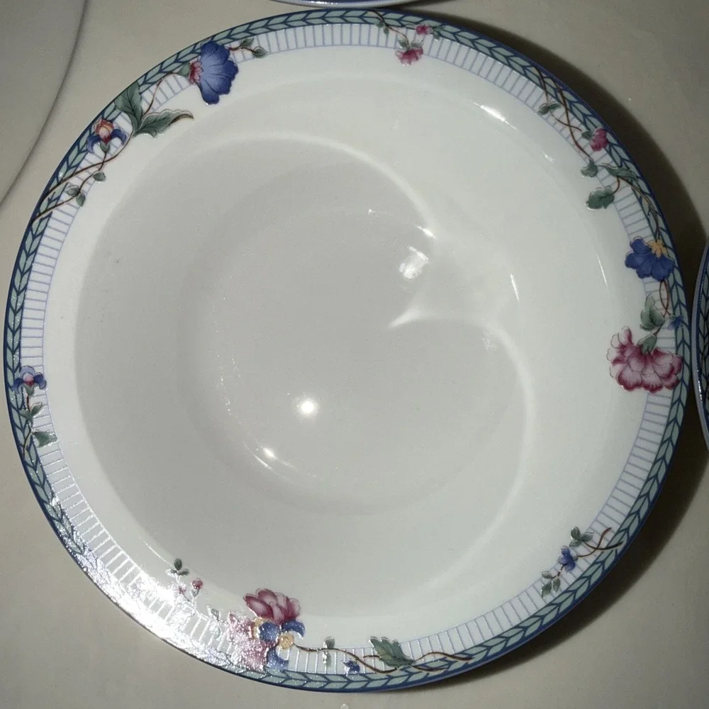 Oneida Rimmed 7